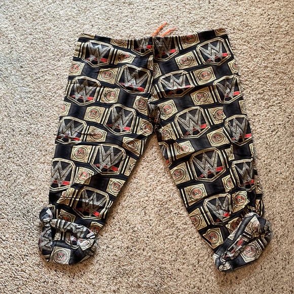 Hand crafted WWE lounge pants with drawstring waist - Picture 6 of 6